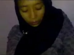Indonezijski-nining hidžab ljulja