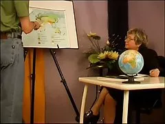 Ruski Zreli učitelj jebe učenicu