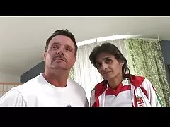 Dlakavi Mađarski milf jebeno bvr