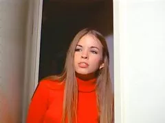 Plavuša voajer treba više