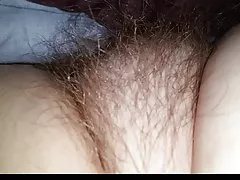 Dlakav jamu, velike sise, bradavice, mekana maca.