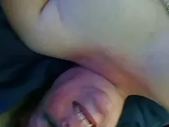 Moja kurva squirting.