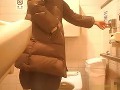 Javnom WC Zreli mama