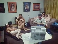 Novi špijun bregasta swingeri klub
