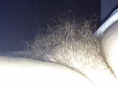 Silovit dlakave grm moje žene.
