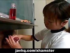 Japanska slatka itsuki wakana Kotiua tvrdi kurac uncensored