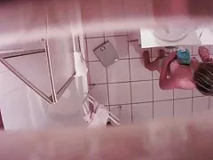 Skrivena kamera - rezanje maca dlake